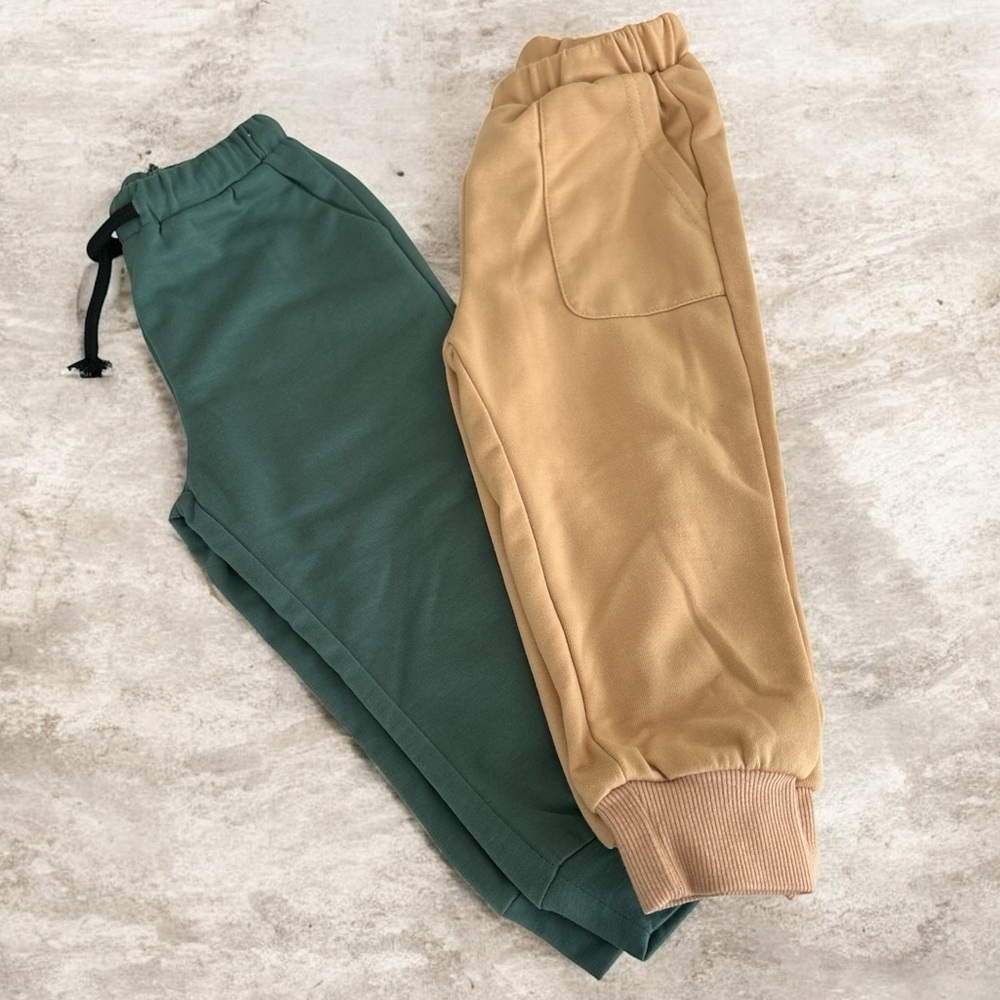 SHEIN Kids Dual-Tone Jogger Pants in Green and Tan